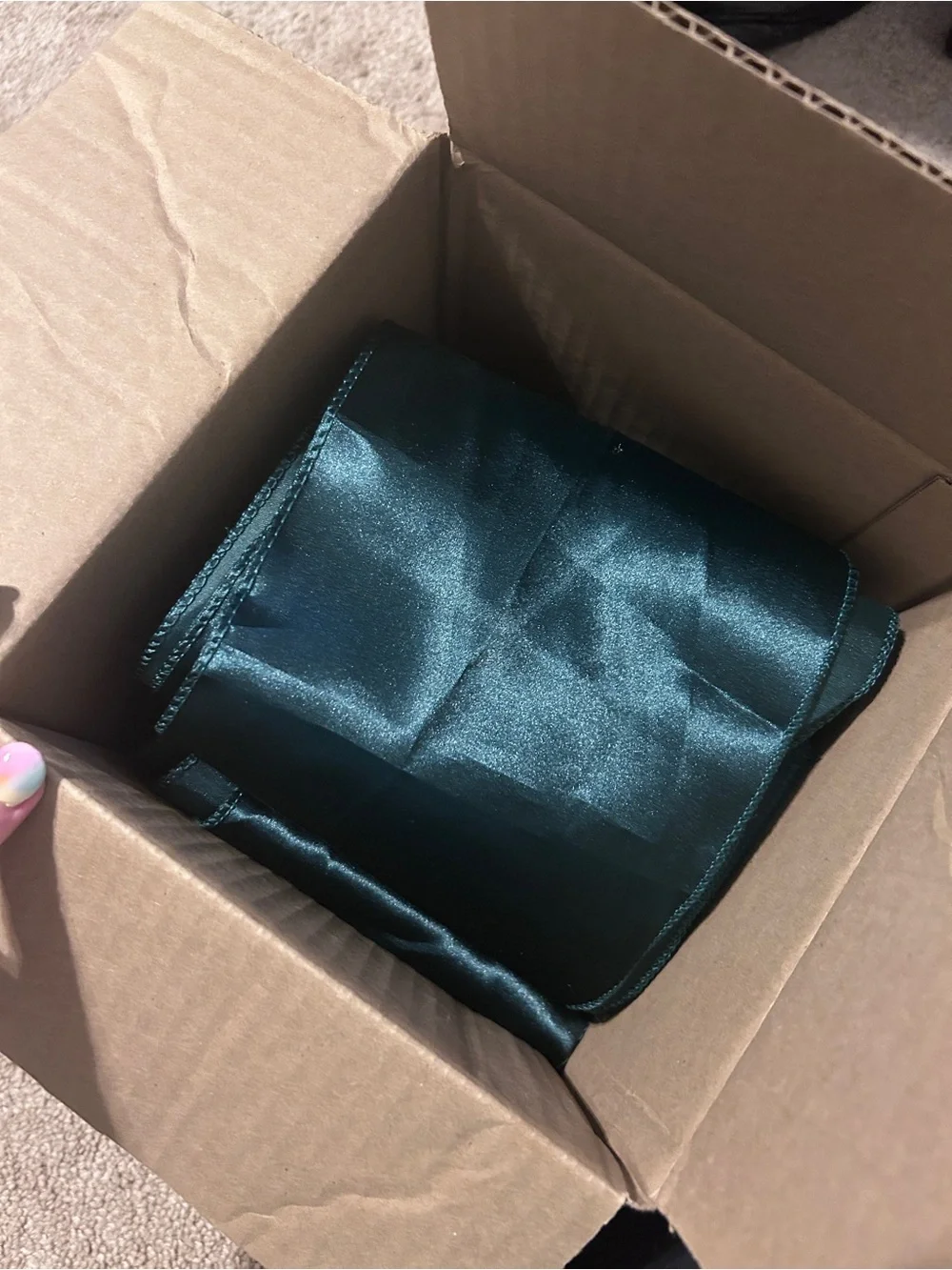Elegant Emerald Green Satin Sashes - Pack of 12